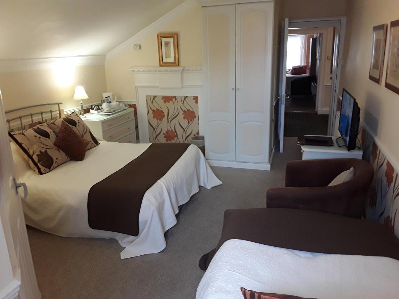 Hotel The Pack O' Cards Combe Martin Exteriér fotografie